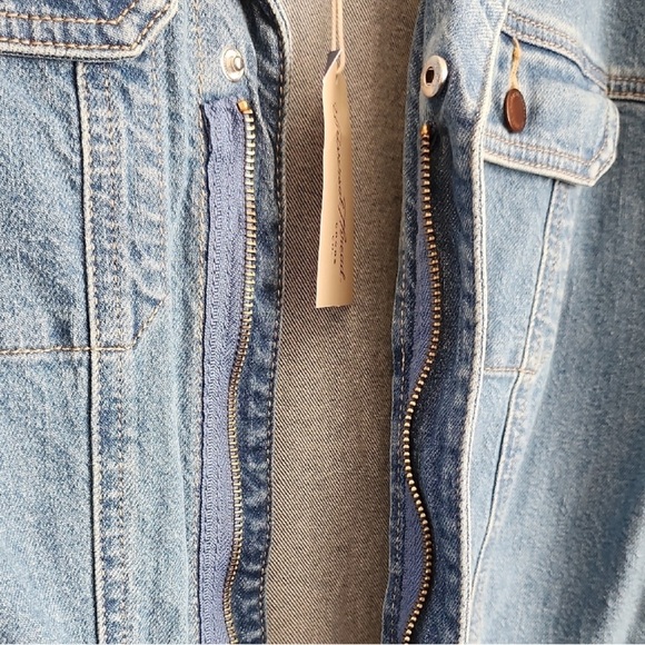 NWT Universal Thread Denim Maxi Dress with Front Slit. Size 00 ptp 17 - Picture 5 of 6